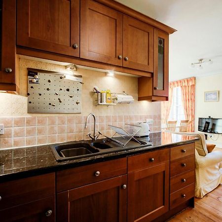 Guestready - Historic Edinburgh Old Town Apartment Bagian luar foto