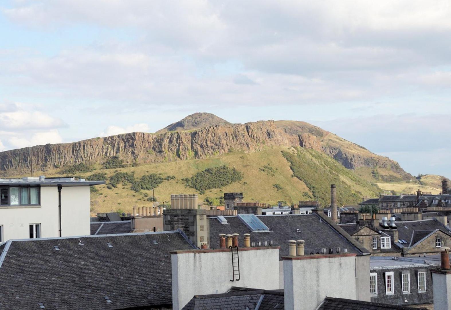 Guestready - Historic Edinburgh Old Town Apartment Bagian luar foto