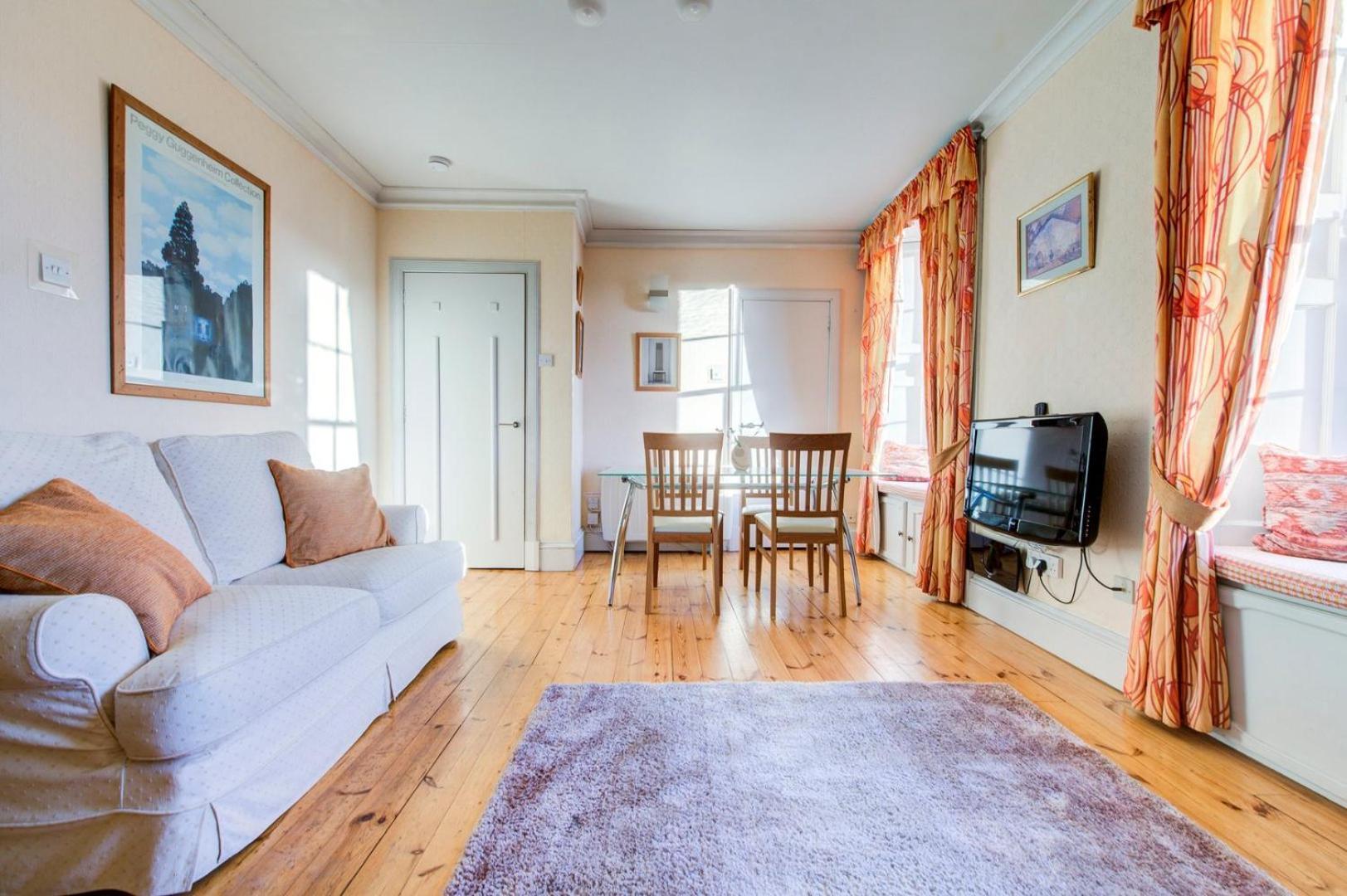 Guestready - Historic Edinburgh Old Town Apartment Bagian luar foto